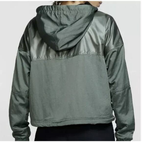 Nike Windrunner Sportswear Cropped Military Green Lightweight Jacket Size XL - Picture 6 of 7